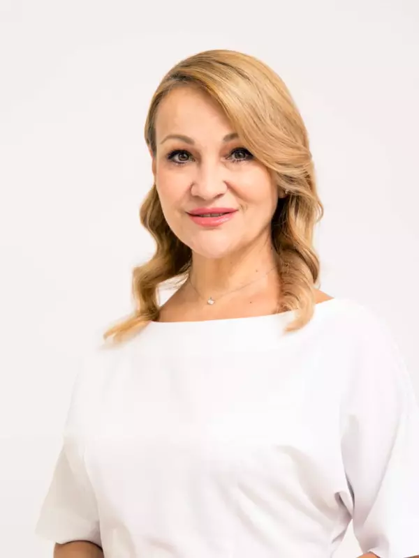 Настенко Елена Геннадьевна — Врач-косметолог, дерматолог